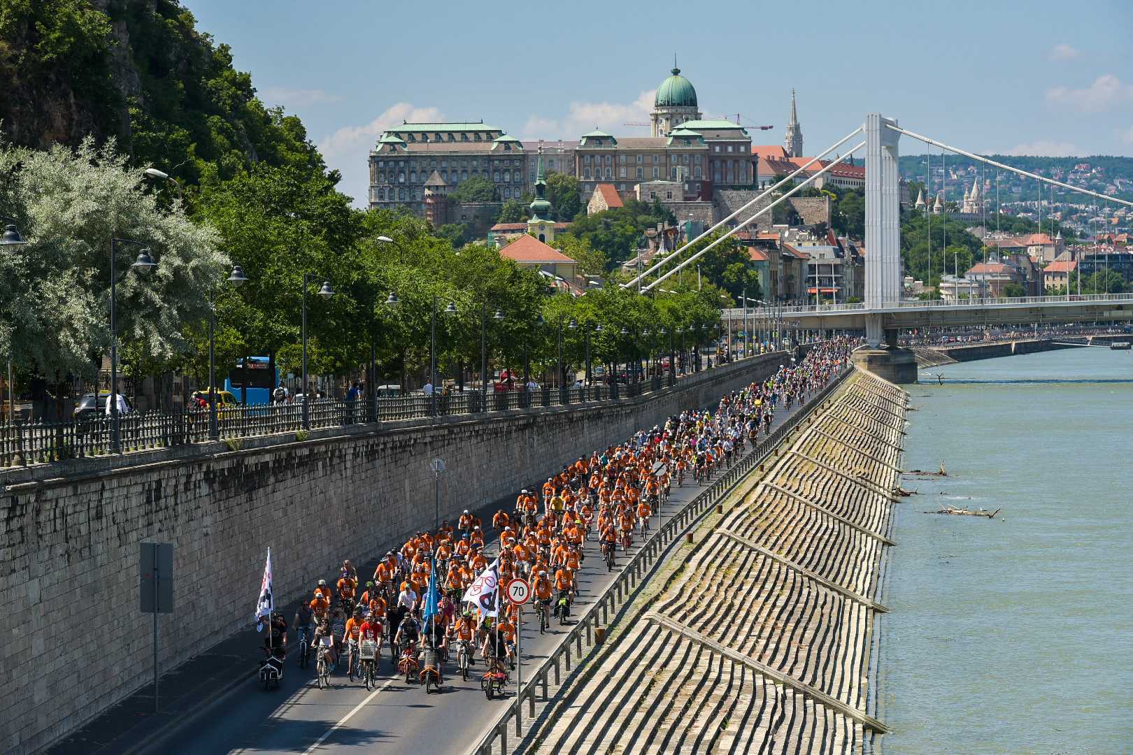 Nagyjából 15 ezren vettek részt a szombati bringás felvonuláson