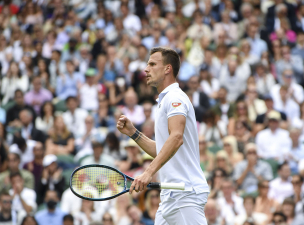 Roland Garros: Fucsovics kikapott Djokovictól