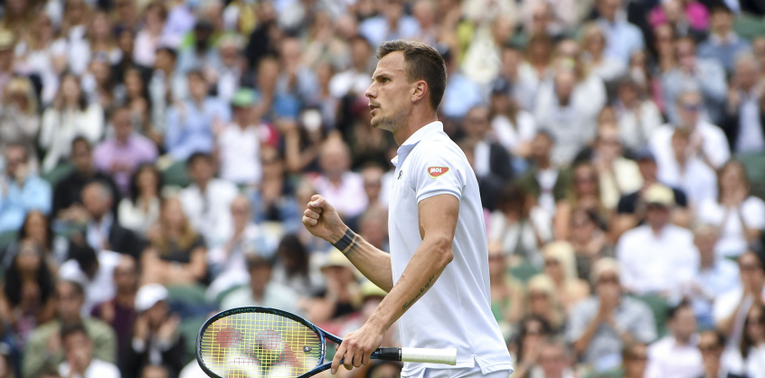 Roland Garros: Fucsovics kikapott Djokovictól