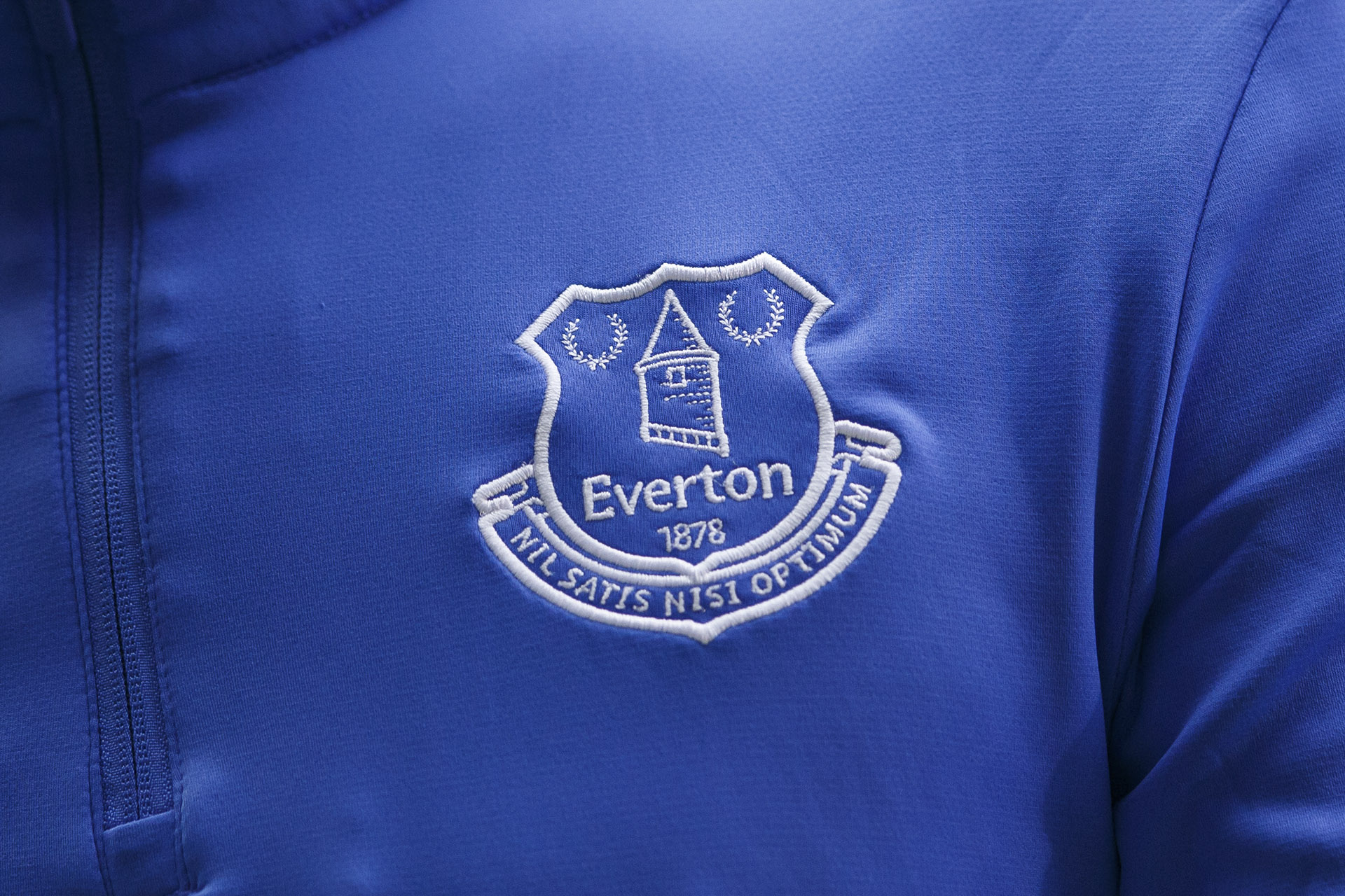 Szexuális bűncselekmény miatt tartóztatták le az Everton egyik játékosát