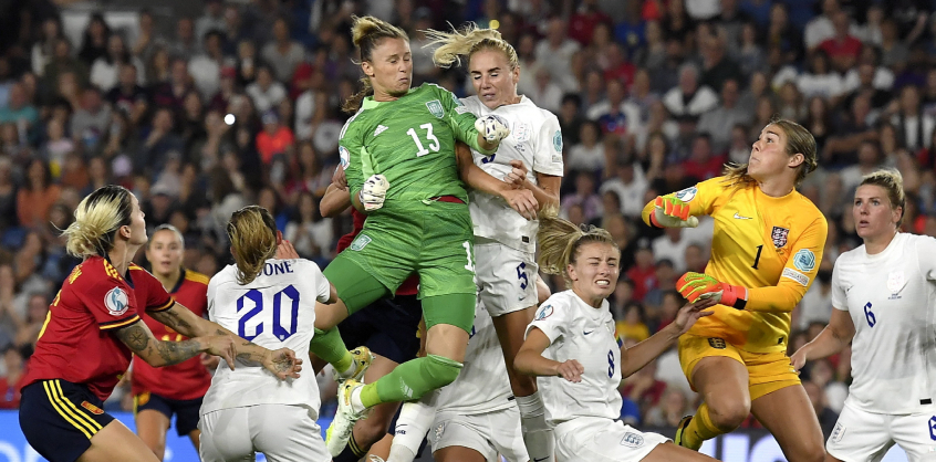 Anglia-Németország döntő lesz a női labdarúgó EB-n