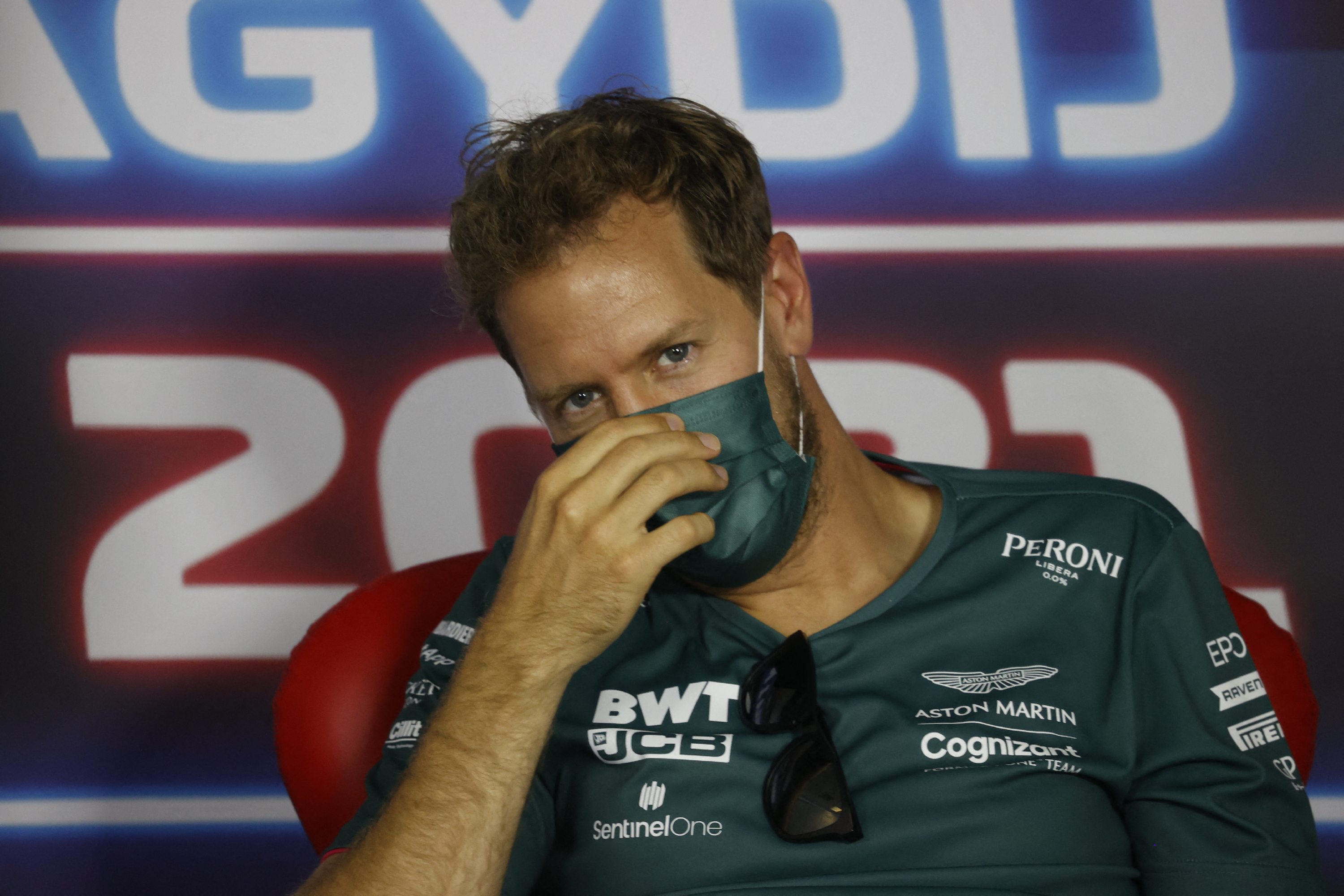 Szivárványos cipőt villantott Sebastian Vettel a Hungaroringen