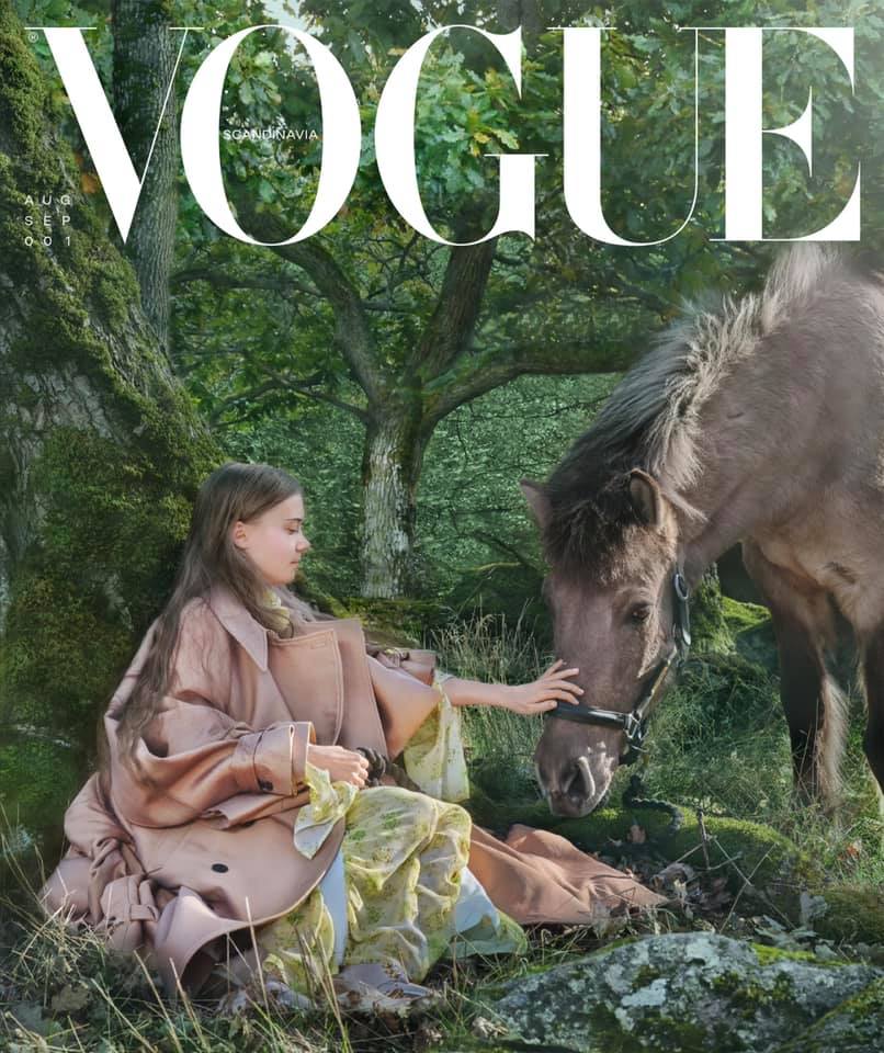 Greta Thunberg a Vogue címlapján simogat egy lovat