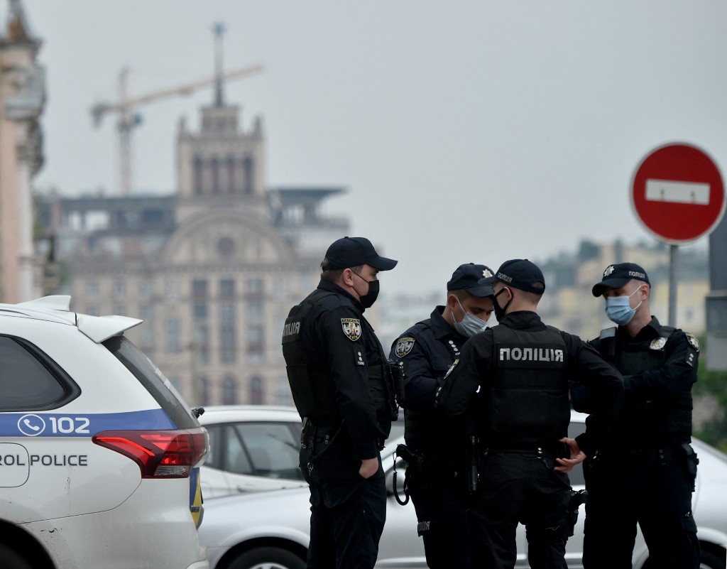 A saját verandáján lőtték fejbe egy ukrán város polgármesterét