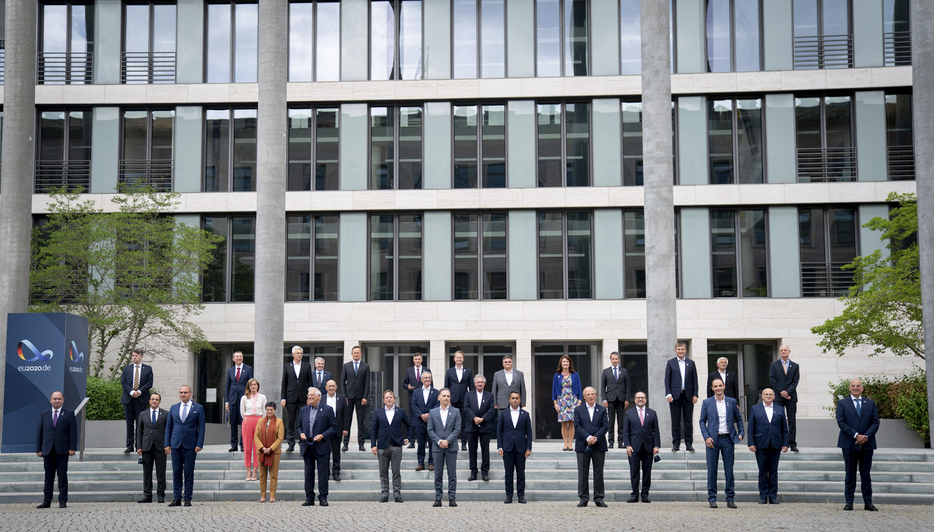 Az EU-tagországok külügyminiszterei rendkívüli tanácskozást tartanak kedden
