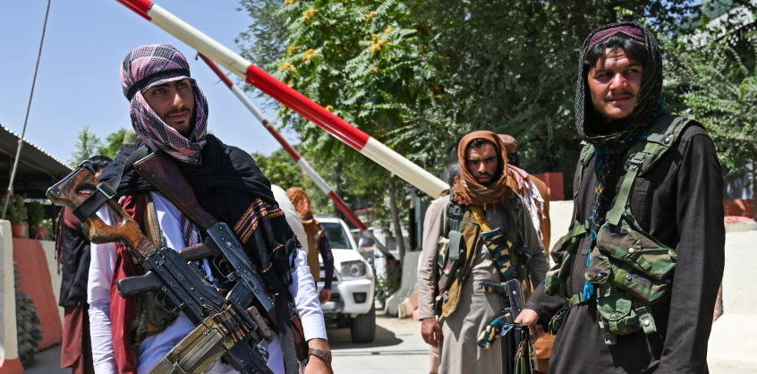 Akcióban a tálibok  – végtagcsonkítás, megkövezés és megannyi hangosbemondó