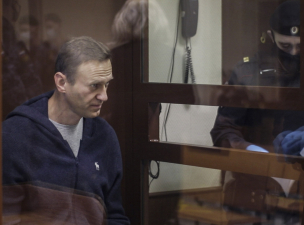 Másodfokon is megerősítették, hogy Alekszej Navalnij szökésre hajlamos