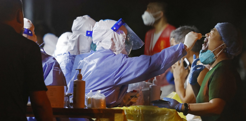 Öt fertőzött miatt több száz embert helyeztek vesztegzár alá Sanghajban