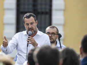 Salvini jobboldali ligát építene