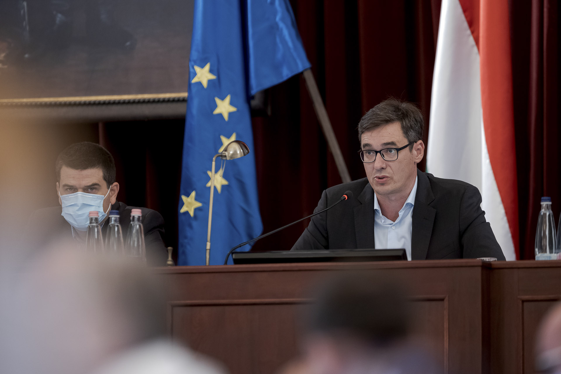 Hitelt vesz fel a főváros, hogy kifizesse a kormányt 