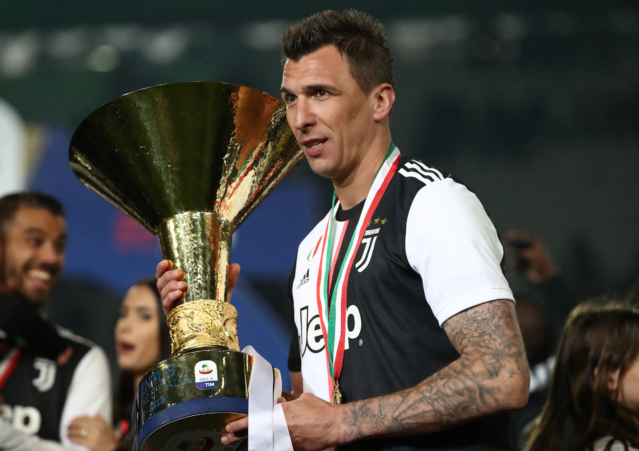 Kapott még ajánlatokat, de inkább visszavonul Mario Mandzukic