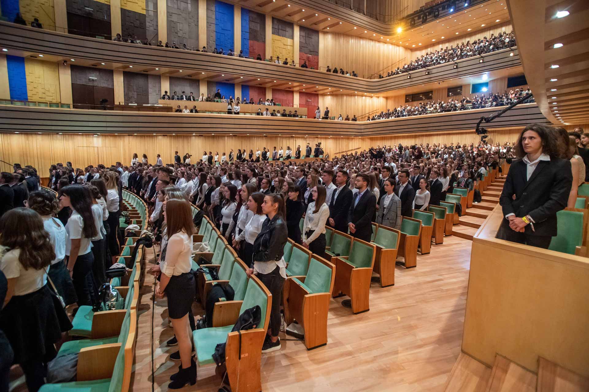 Oltáshoz köti a félév kezdetét a Semmelweis Egyetem