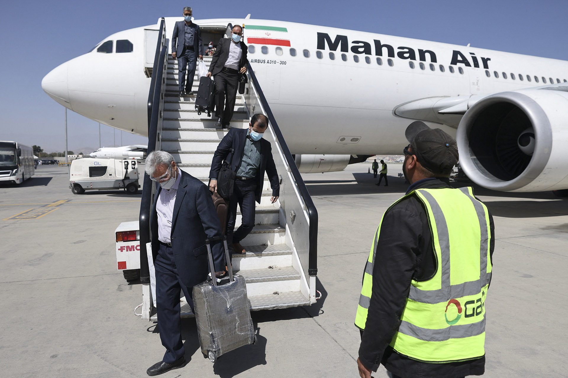 Irán újraindította kereskedelmi repülőjáratait Afganisztánba