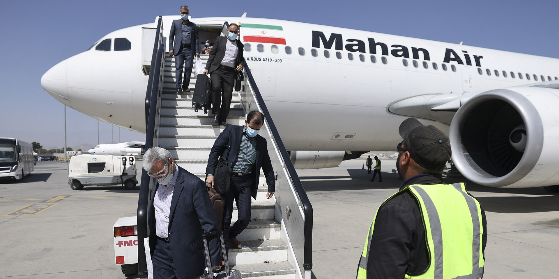 Irán újraindította kereskedelmi repülőjáratait Afganisztánba