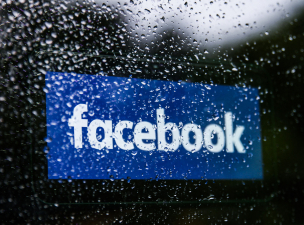 Az egész világon leállt a Facebook