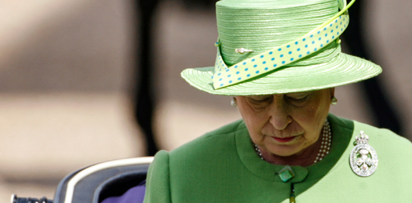Erzsébet királynőt figyelmeztették orvosai, sürgősen változtatnia kell