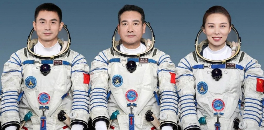 Megérkezett új űrállomására a három kínai asztronauta
