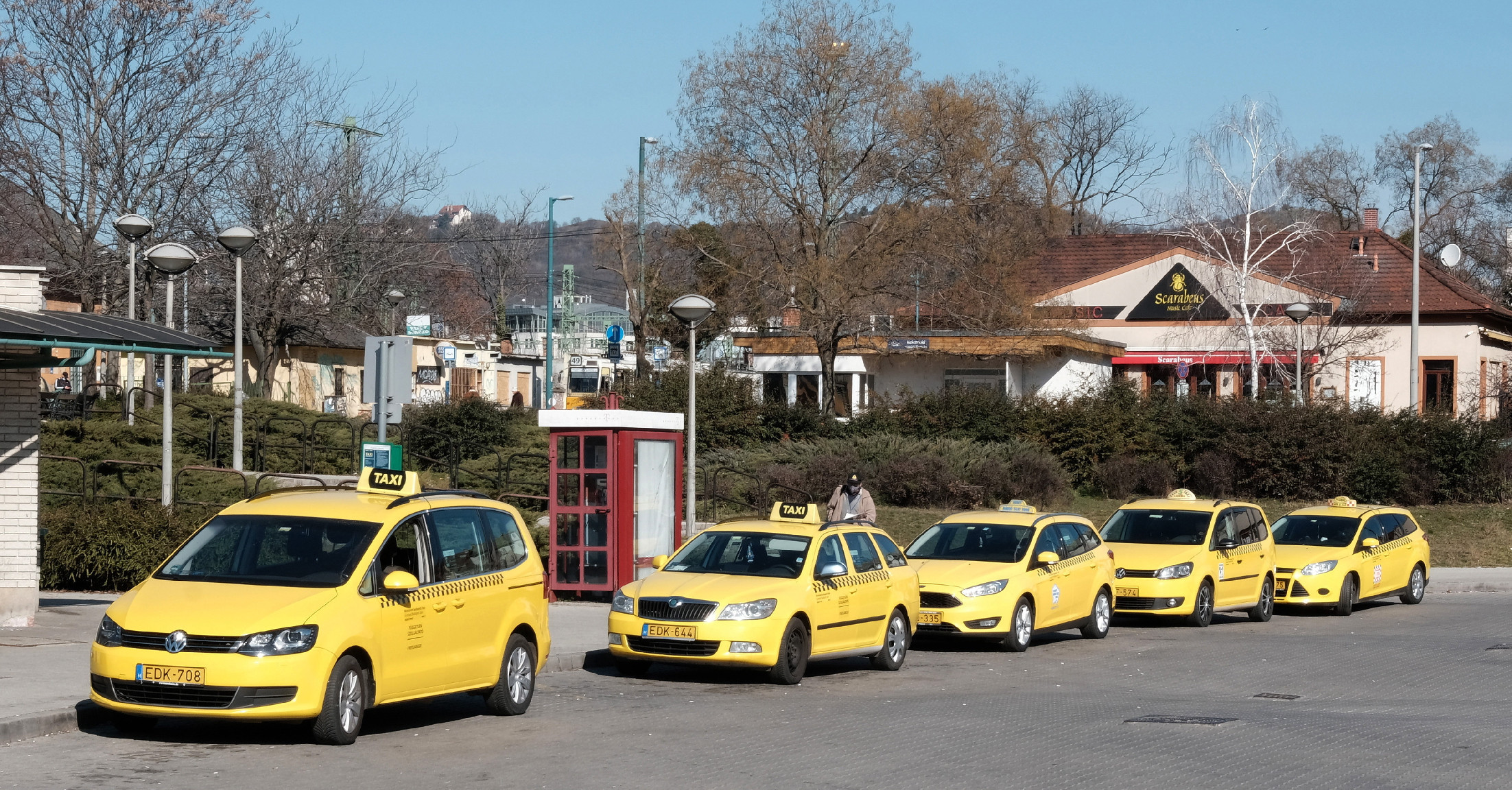 Szenvednek a taxisok az elszálló üzemanyagárak miatt