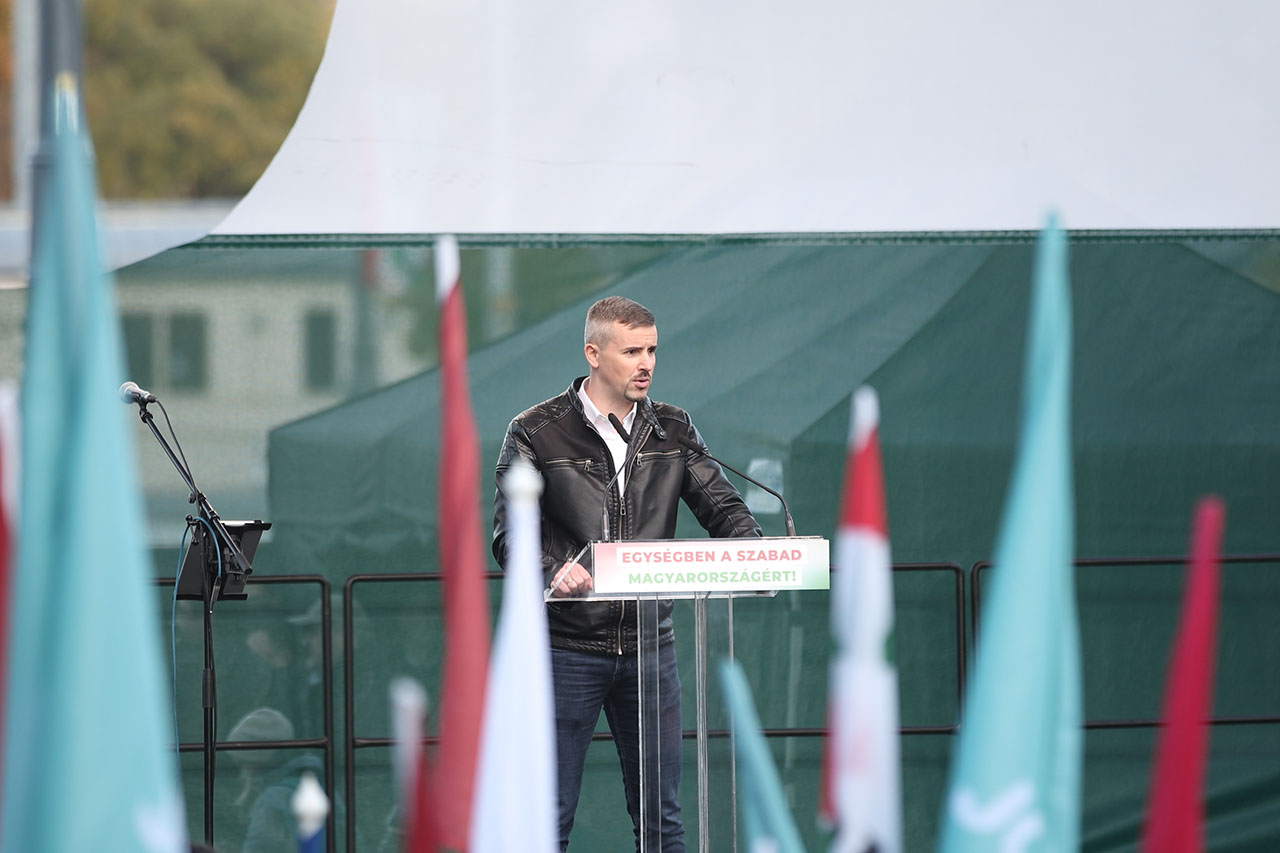 Jakab Péter nagy dobásra készülhet hétfőn a parlamentben