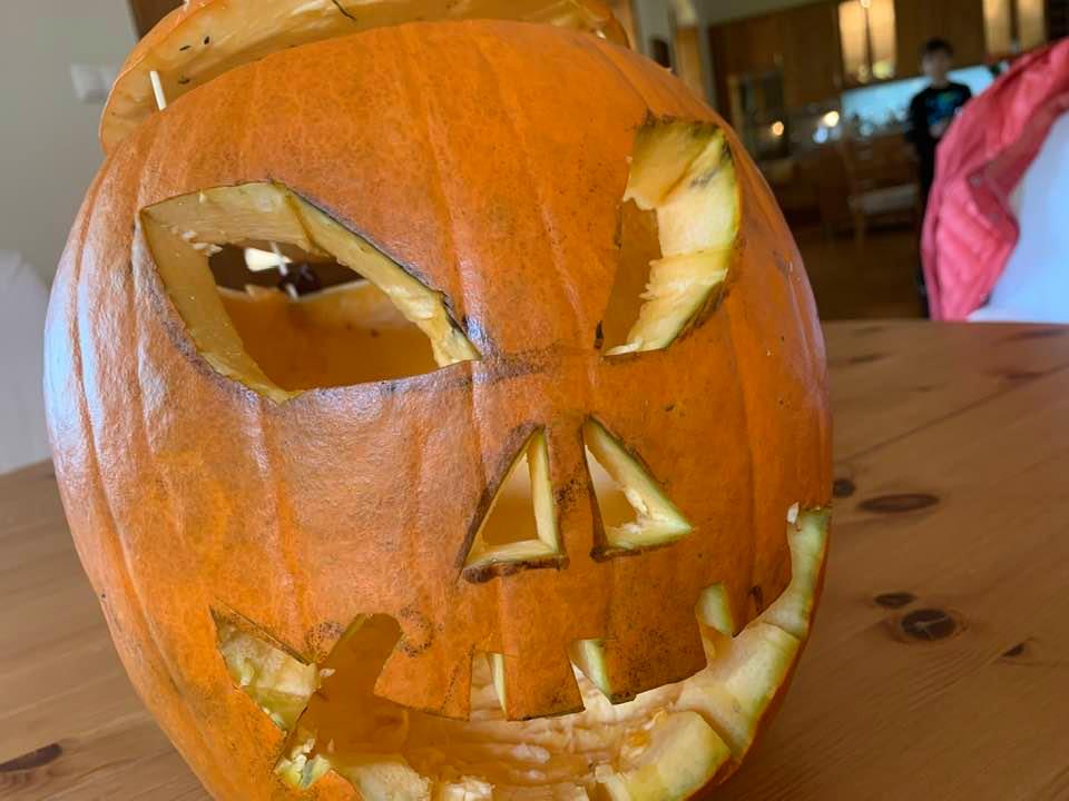 Gyurcsány Ferenc megmutatta a tökét, de a Halloweenit