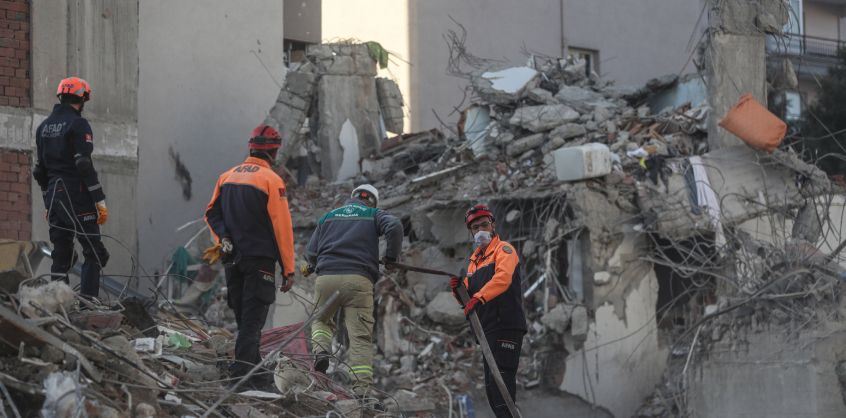 Pánikkeltő földrengés volt Salvadorban és Törökországban