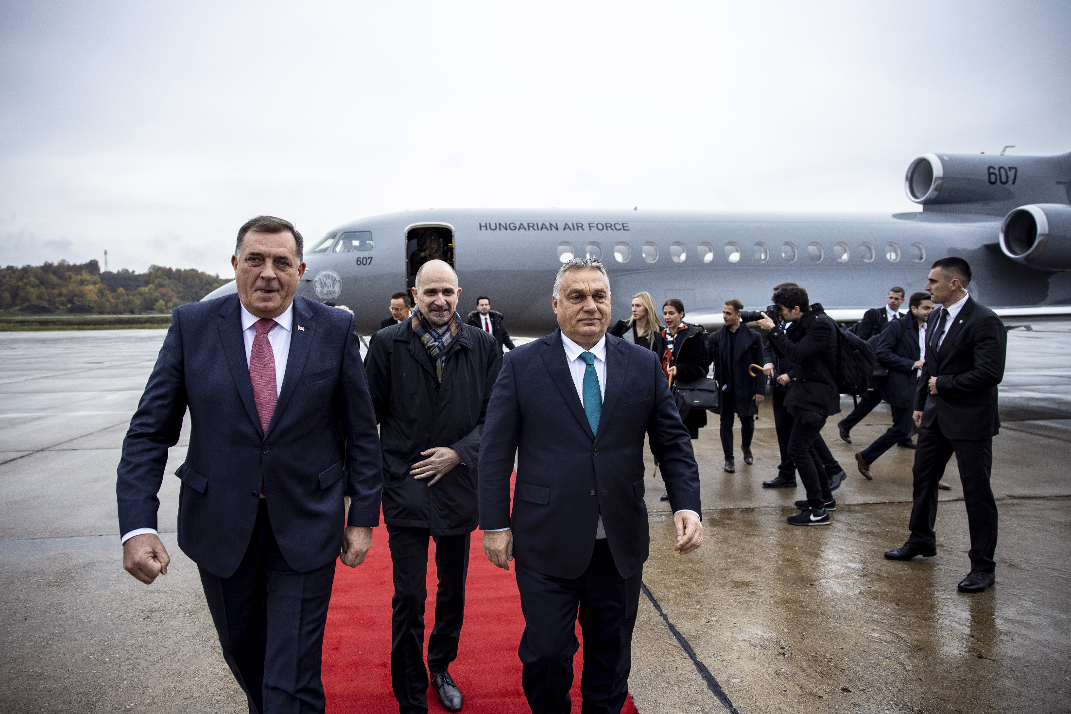 Egy másik magyar repülő is elkísérte Orbánt Banja Lukába