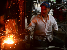 A vietnámi gyárak újra nyitva vannak, de hol vannak a munkások?