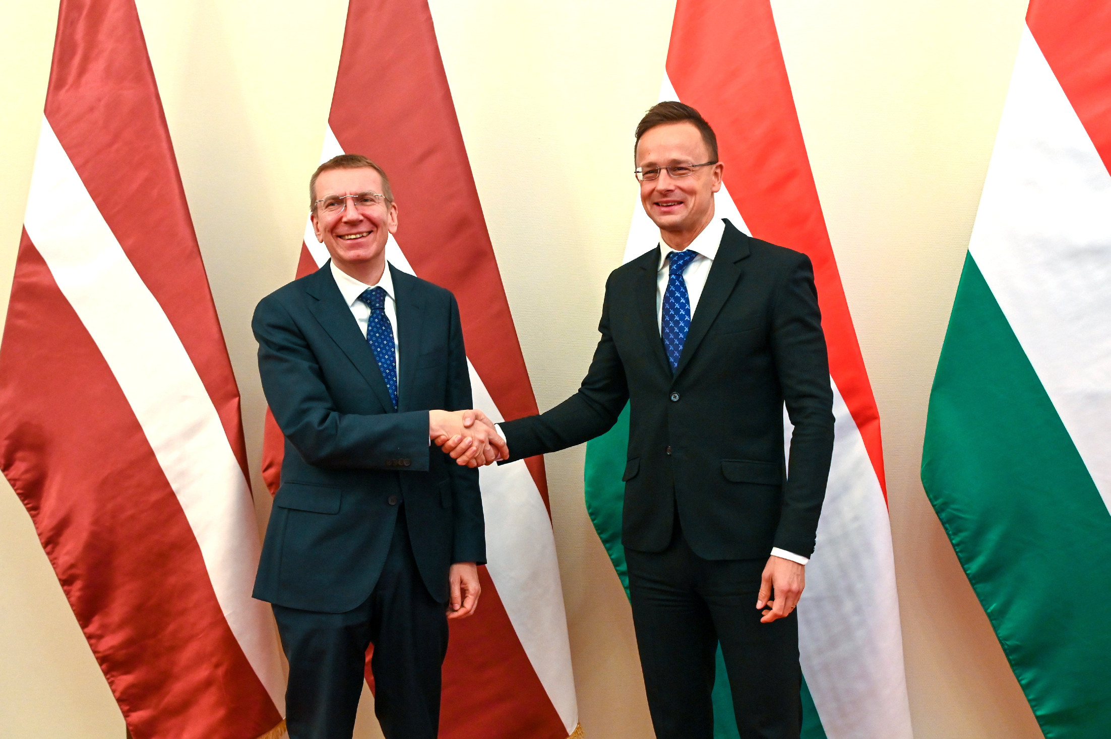 Szijjártó ismételten elmondta, hogy a kormány senkit sem hallgat le illegálisan