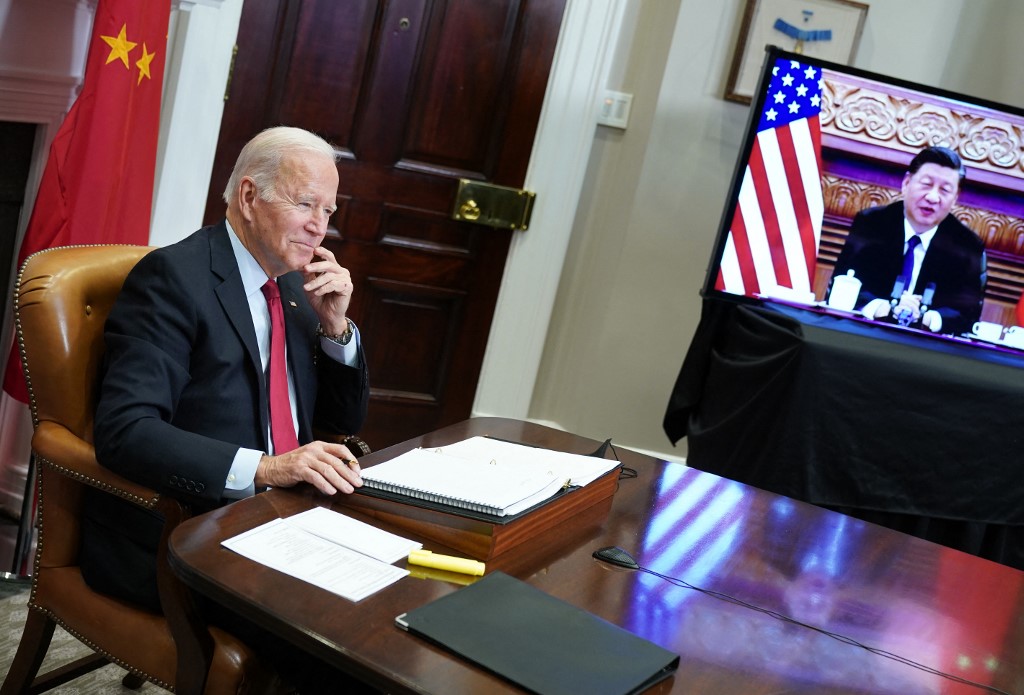 Szemtől-szemben mosolygott egymásra az USA és Kína elnöke