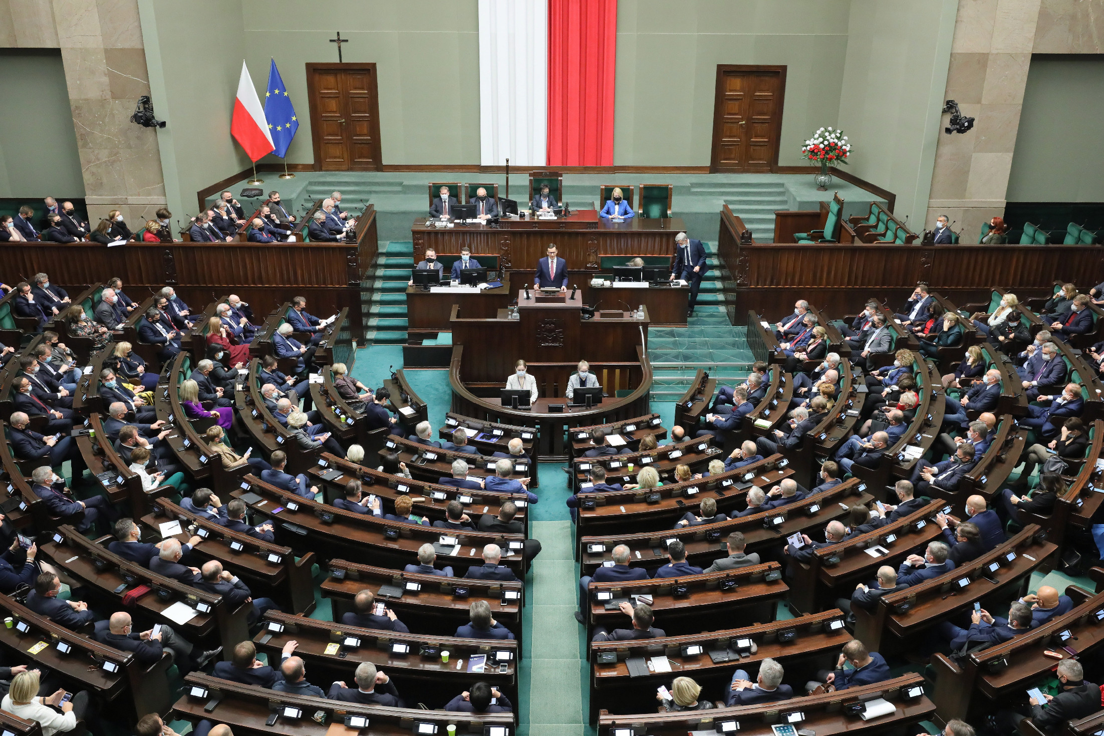 Lengyel határválság: a szejm megszavazta a határőrizeti törvény módosítását