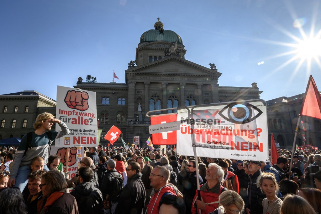 Németország kíméletlenül fellép az oltásellenes, szélsőjobboldali üzenetek ellen
