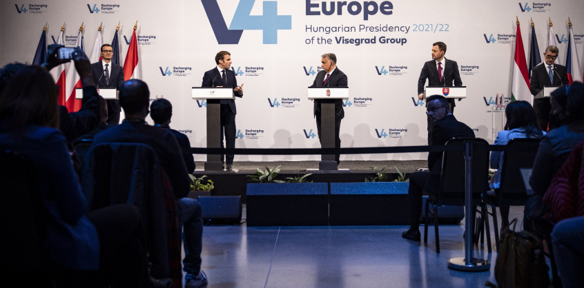 A migráció, az atomenergia és a jogállamiság volt a V4+Franciaország csúcstalálkozó fő témái