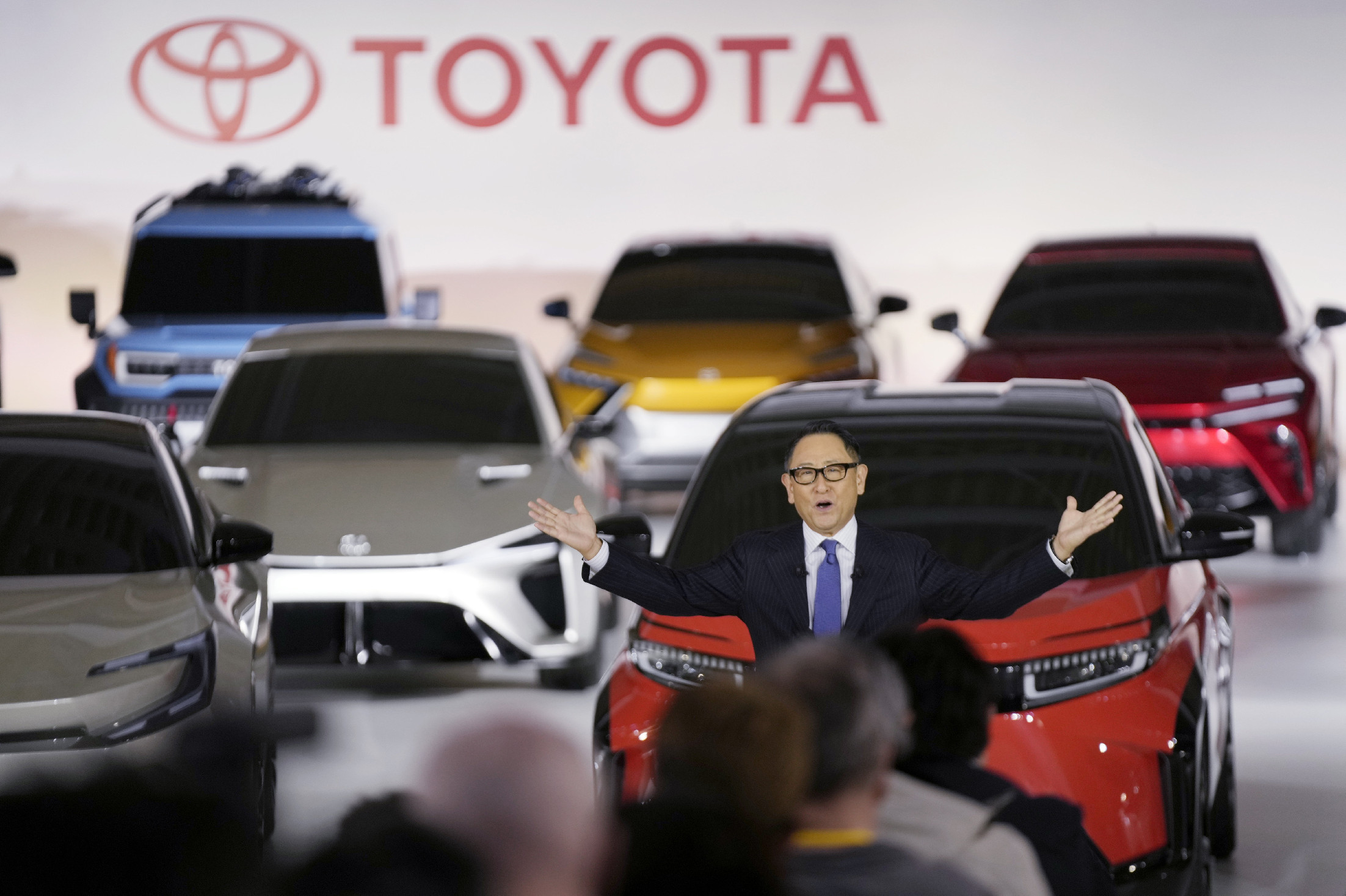 A Toyotának vissza kellett hívnia vadonatúj elektromos autóit