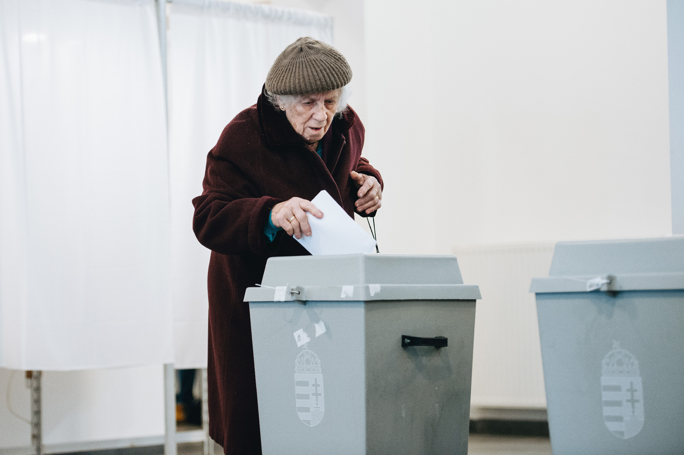 Nem kötelező a maszk a szavazóhelyiségben