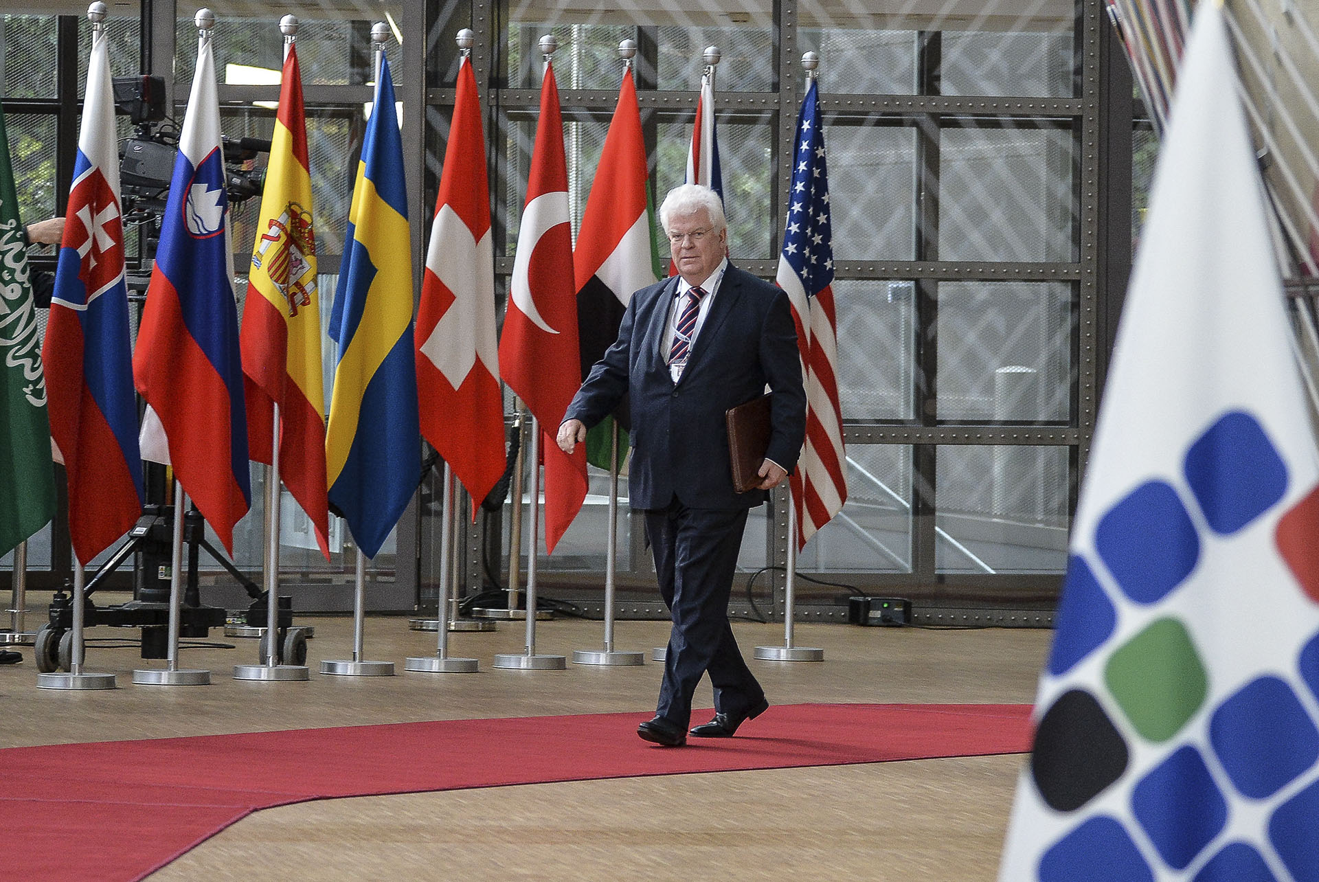 Az EU beidézte az orosz nagykövetet