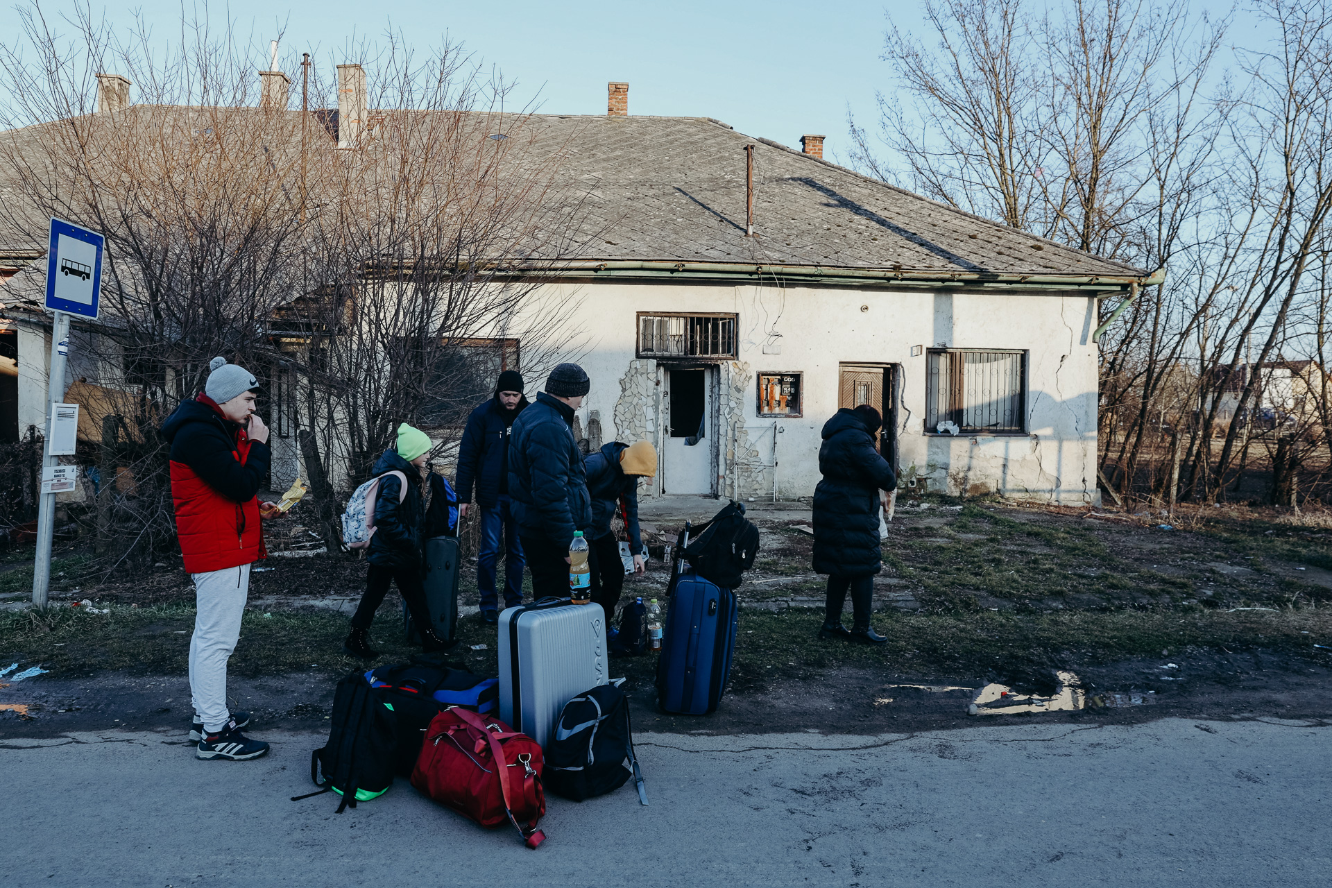 Az EU ukrán és orosz nyelven is elérhetővé tette az uniós segélyvonalat