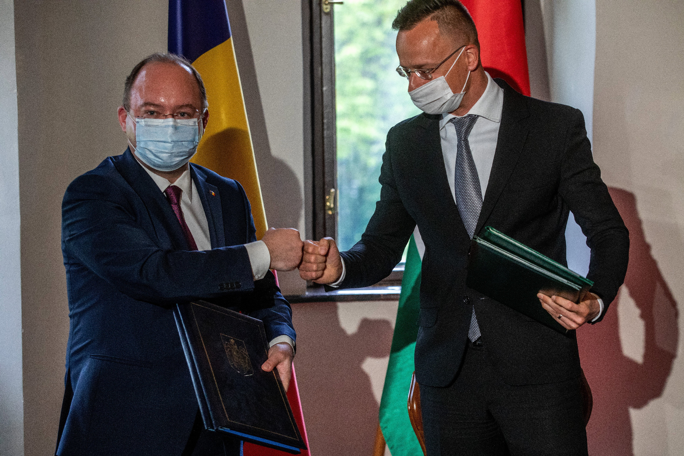 Mégsem kérnek vízumot a Románia felől érkező ukránoktól