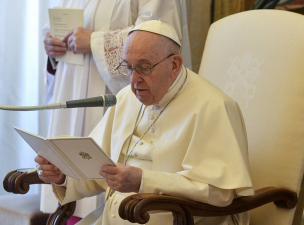 Ferenc pápa megbocsátásra és béketárgyalásra szólította fel a harcoló feleket