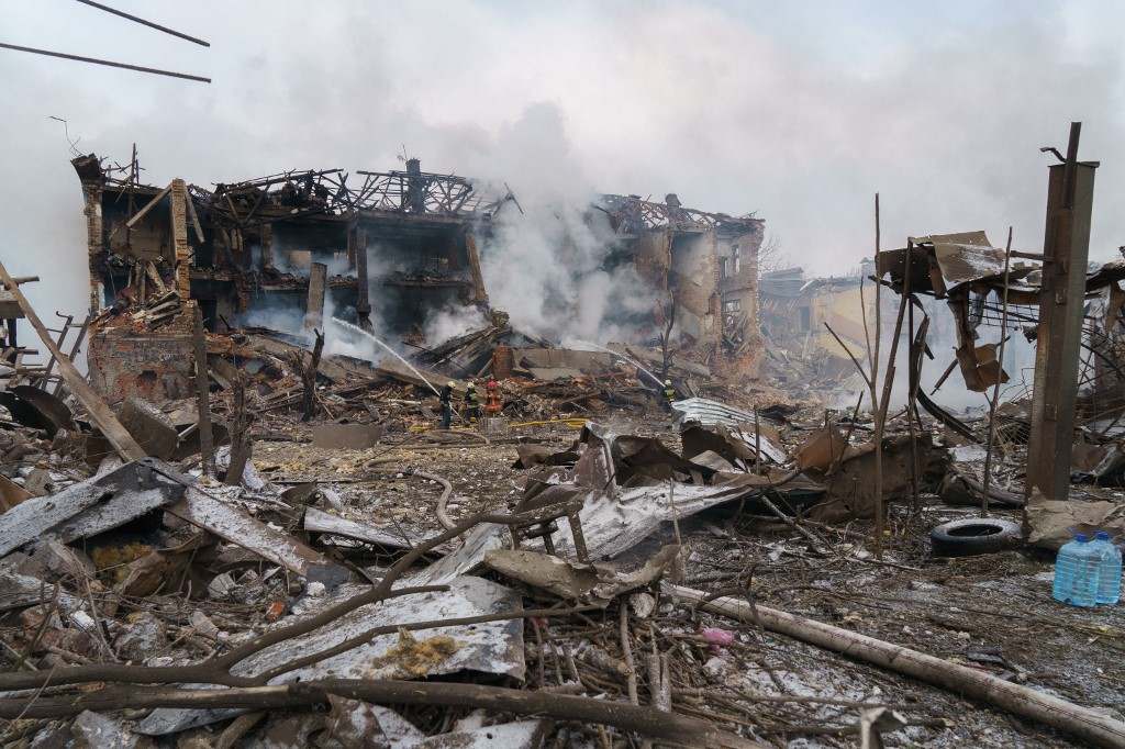 Porrá zúzták a dnyiproi repülőteret az oroszok