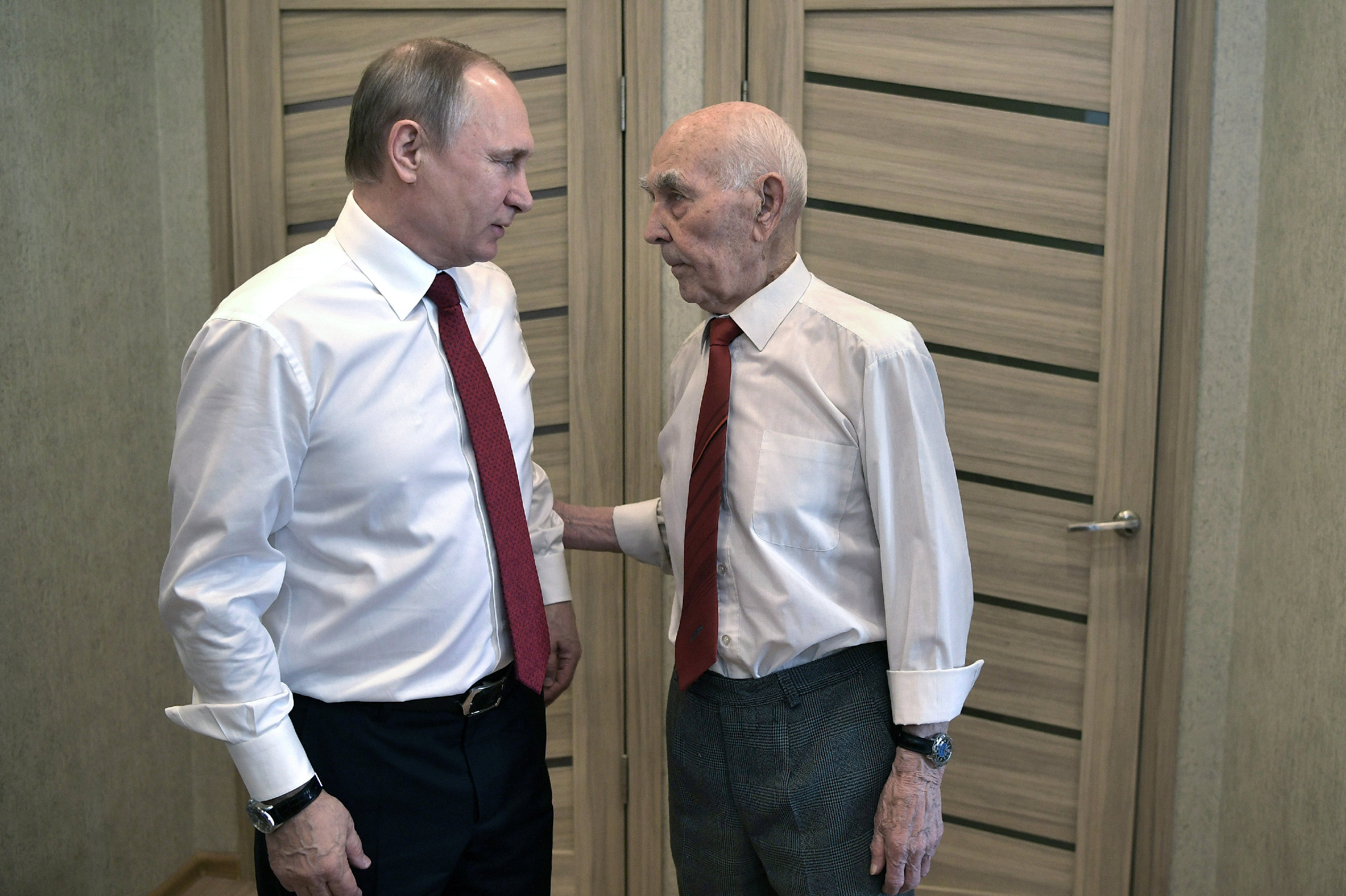 Putyint alkalmatlannak minősítették, mondja egy volt KGB-s kollégája 