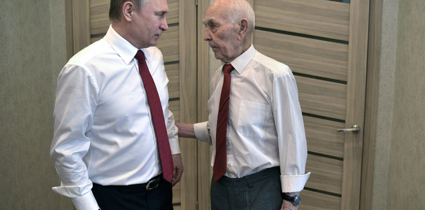 Putyint alkalmatlannak minősítették, mondja egy volt KGB-s kollégája 