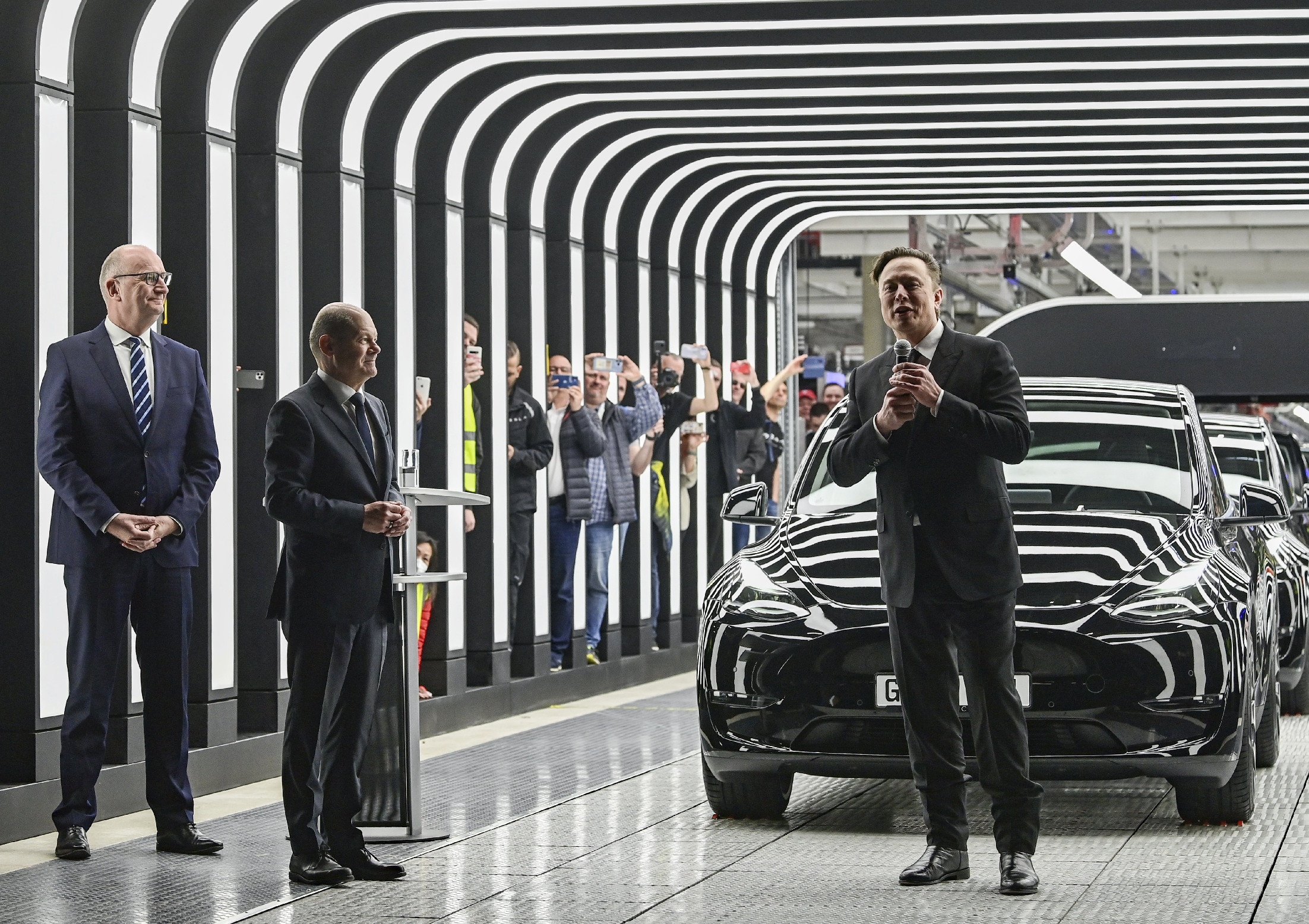 A Tesla 40 ezer autót hív vissza az Egyesült Államokban