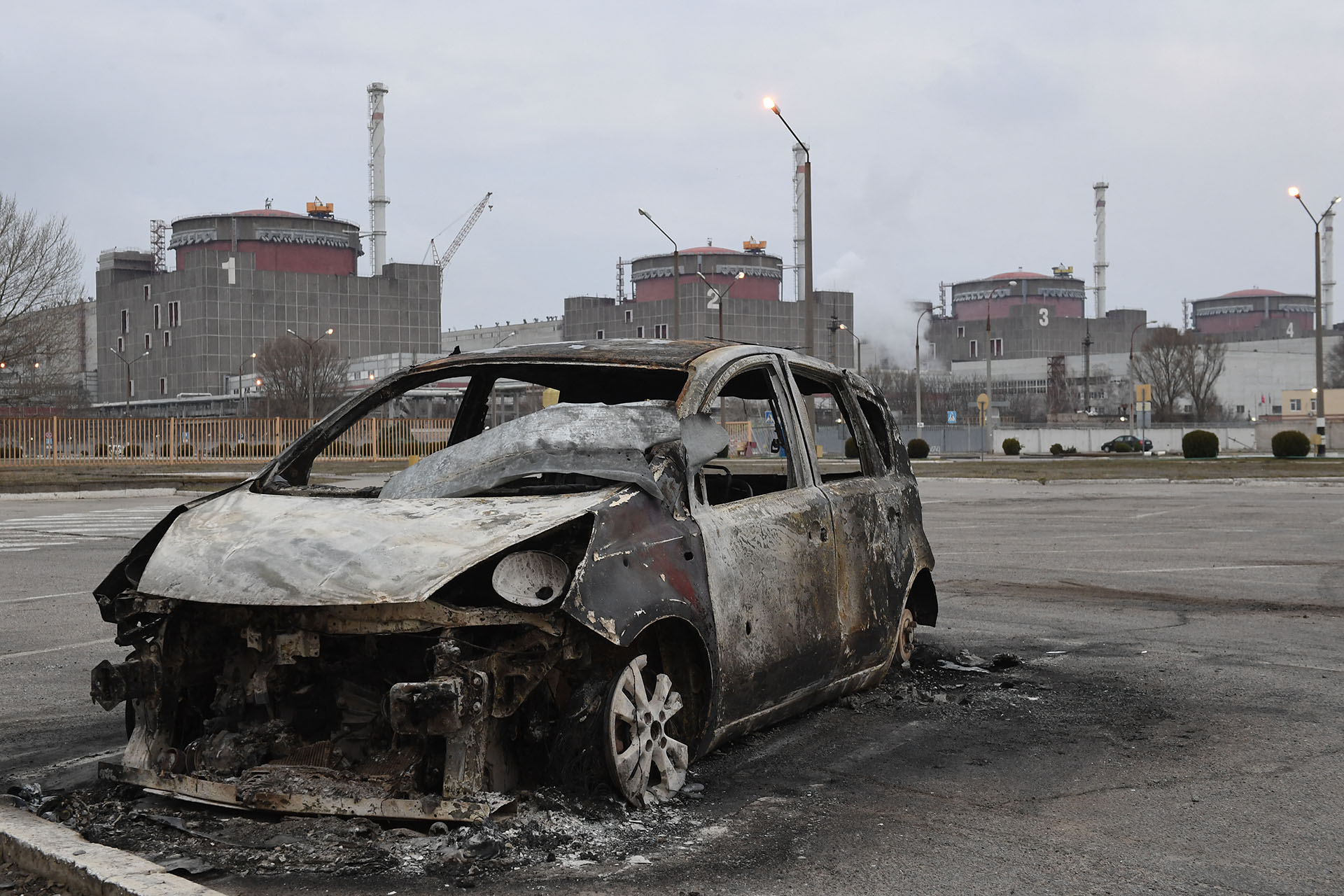 Csapást mértek a zaporizzsjai atomerőmű melletti orosz katonai táborra