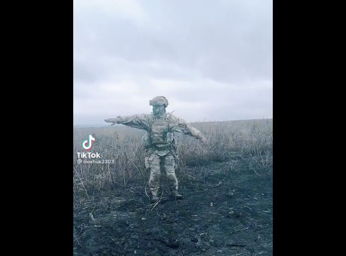 Videó – Táncolva tudatta a lányával a halottnak hitt ukrán katona, hogy igenis él 