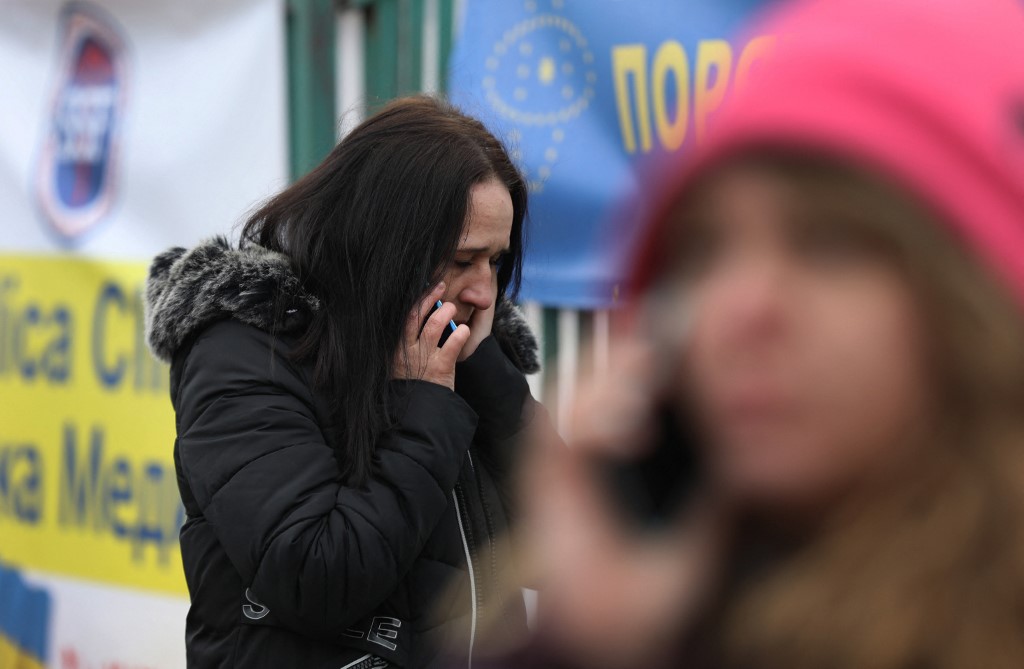 Olcsó hívást és internetet biztosítanak a menekülteknek az EU-s szolgáltatók