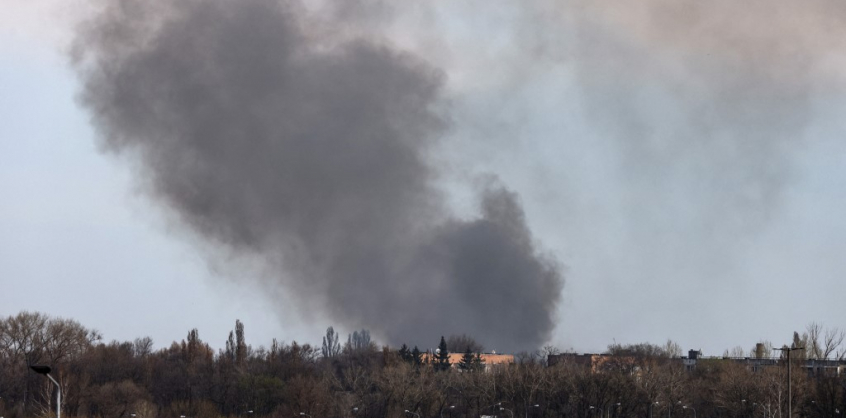 Újabb repülőteret bombáztak le az oroszok Ukrajnában