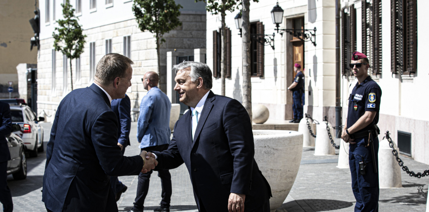 Orbántól félti Szlovákia szuverenitását a parlament elnöke