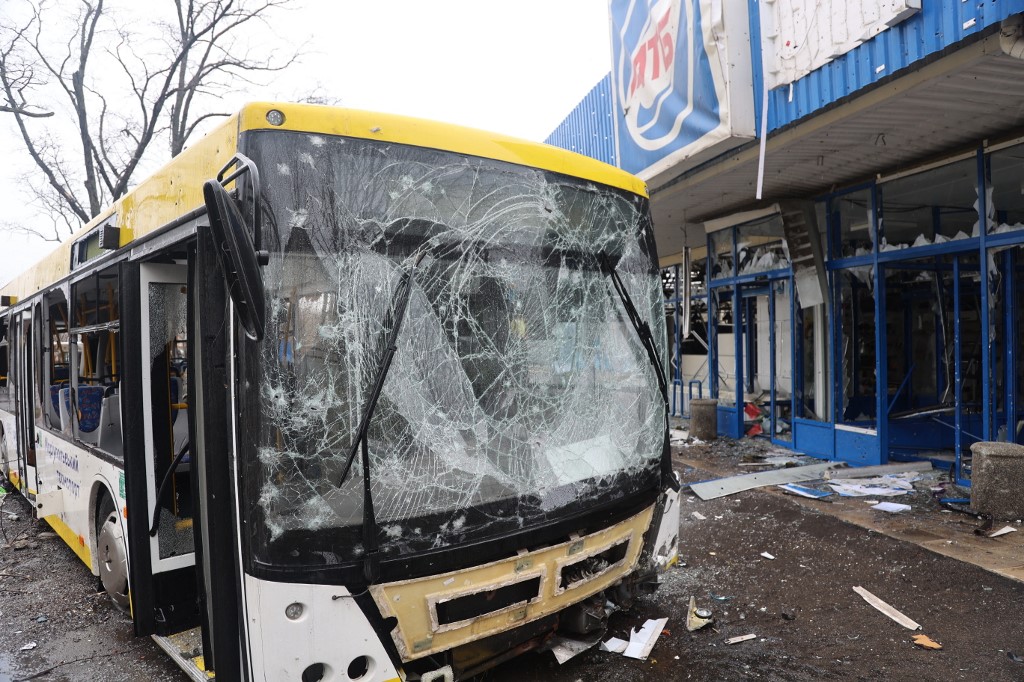 Civilekkel teli buszt lőttek szét az oroszok Harkivnál