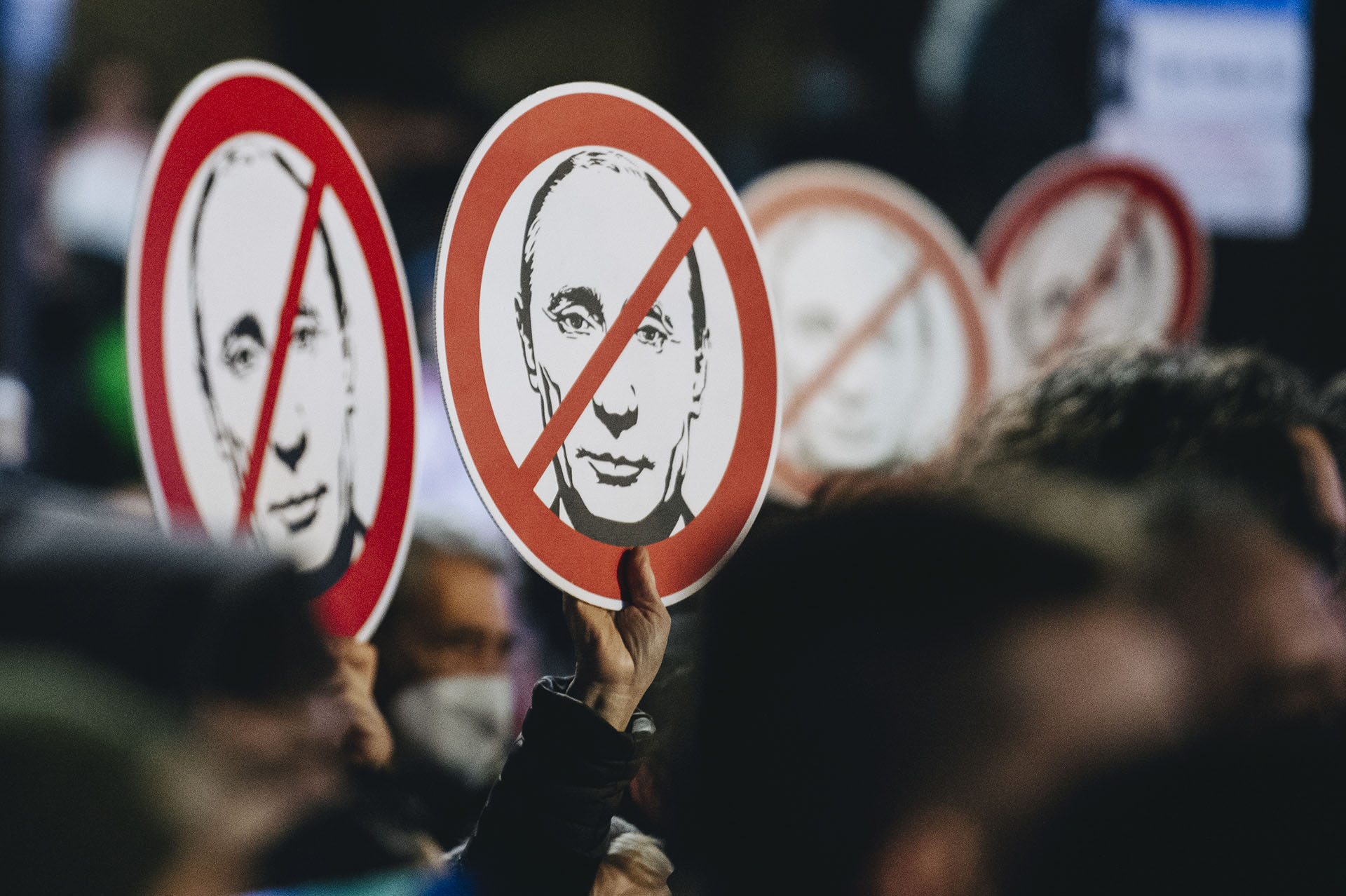 Ellentüntetés lesz vasárnap a Putyin-párti megmozdulás közelében