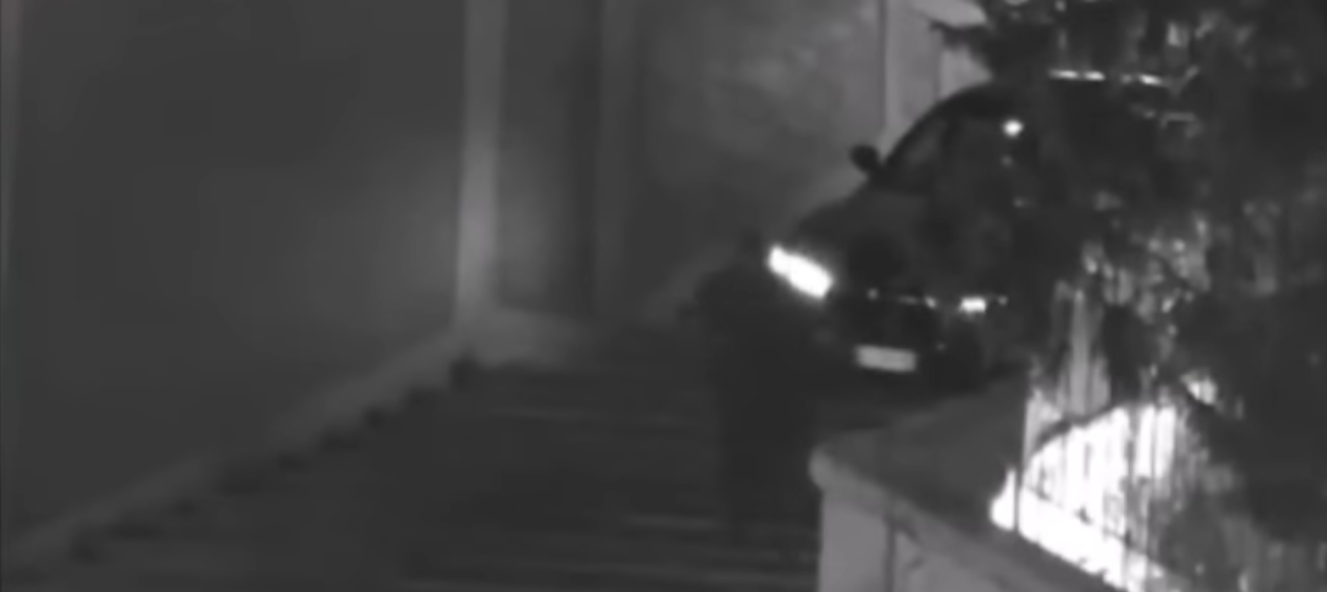 Videó – A római Spanyol lépcsőn tesztelte, hogy tud-e lépcsőzni a Maserati